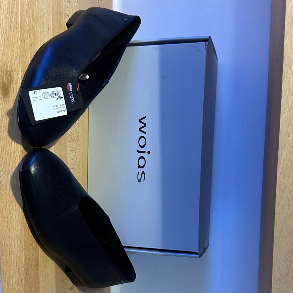 Women's Black Shoes